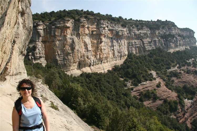 Balma pujant per el Grau del Castell.