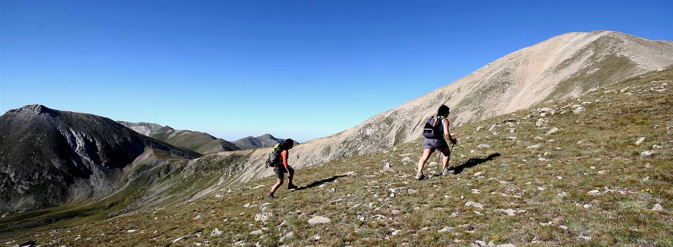 Pujant al coll de la Geganta, vistes del Gra de Fajol, coll de la Marrana i Bastiments.