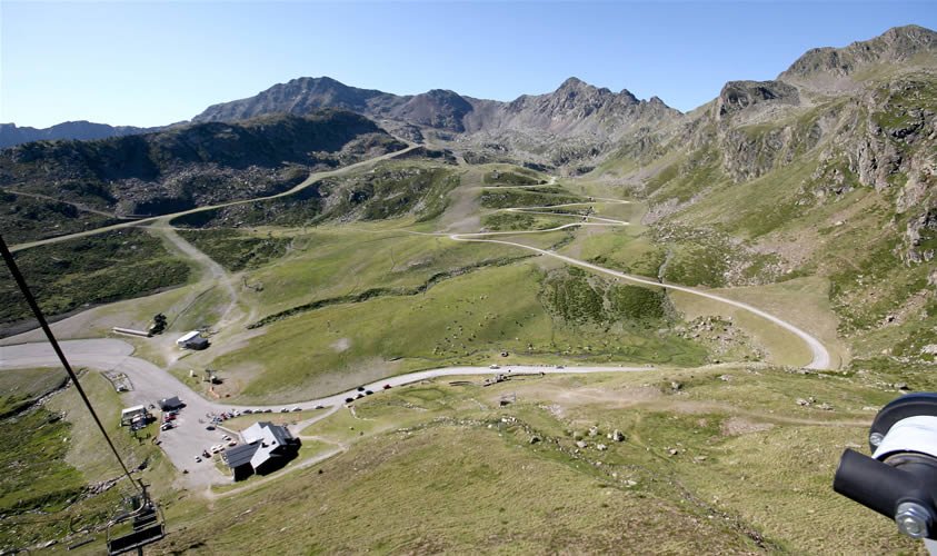 Pujant amb el telecadira al coll de Creussans (2626 m)